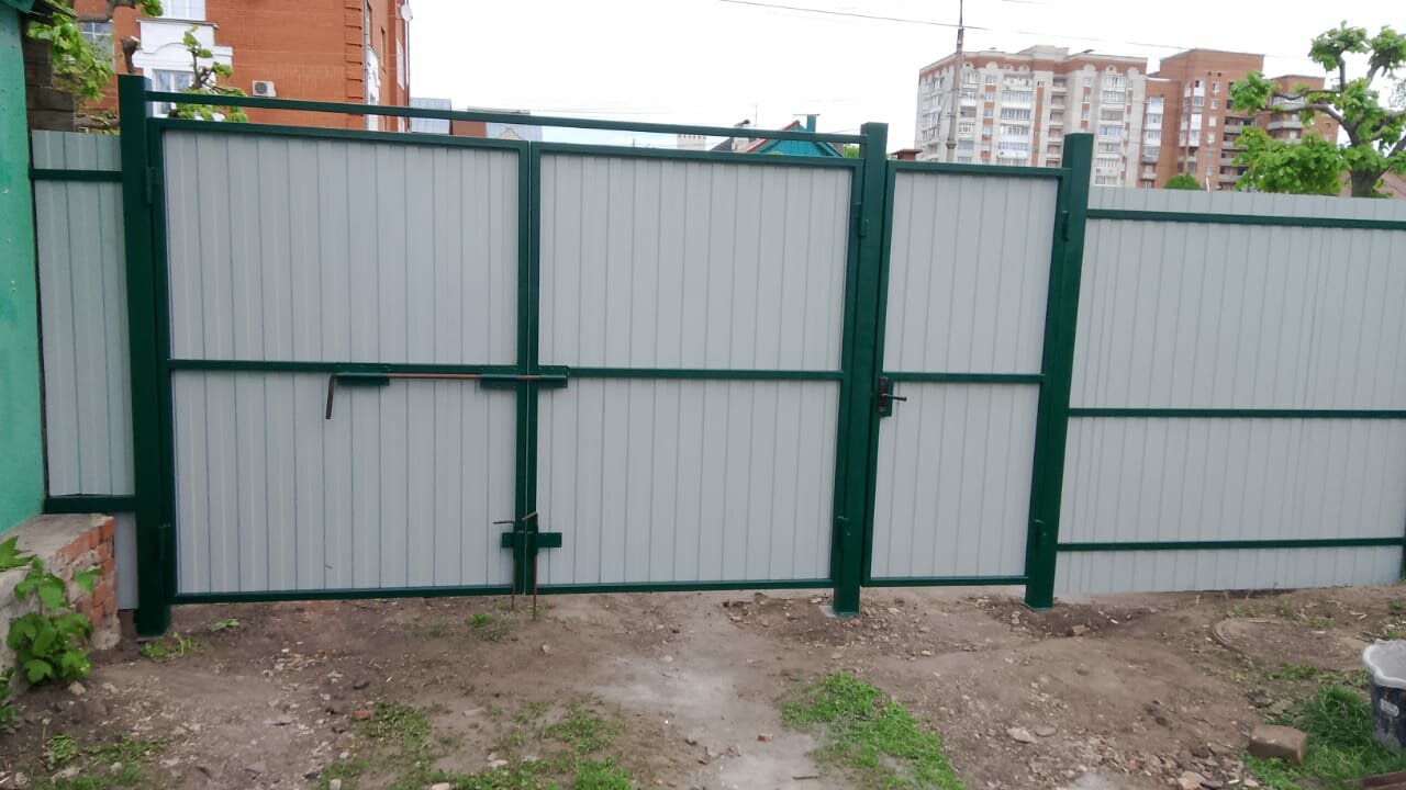 ворота и калитка из профнастила, дачные ворота с калиткой из профнастила, ворота из профнастила, распашные ворота профнастил, распашные ворота из профлиста