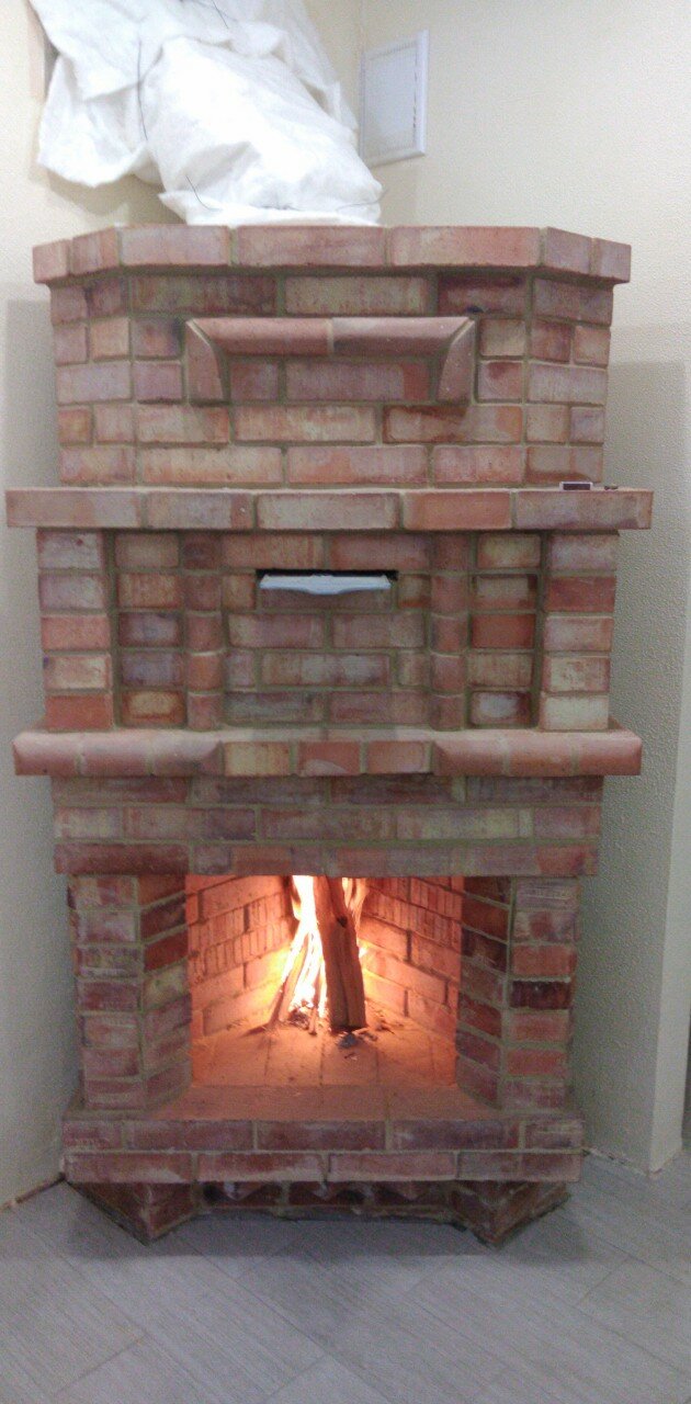 камин из кирпича, камин из кирпича донские зори, классический камин из кирпича, кирпичный английский камин, камин из кирпича ручной формовки