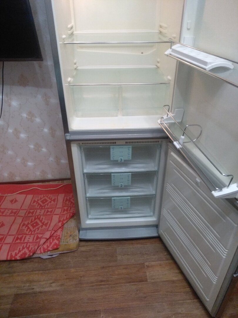 холодильник, bia20nfs indesit холодильник, холодильник индезит mb16r, холодильник hotpoint ariston hbm 1201, холодильник атлант 4012