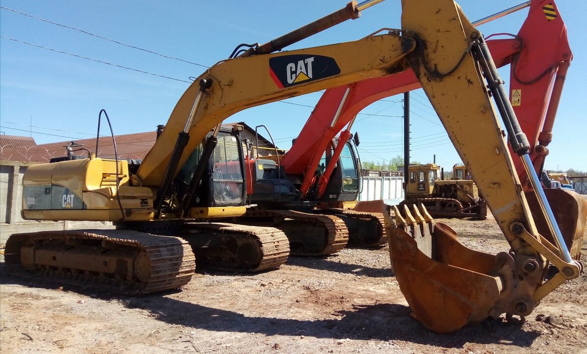 экскаваторы caterpillar, экскаватор гусеничный caterpillar 315dl, экскаватор caterpillar 315c, экскаватор, caterpillar 320c ln