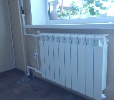 радиатор биметаллический разводка однотрубная, двухтрубные радиаторы отопления, радиатор отопления, трубы для батарей отопления, установленные батареи двухтрубной укладки