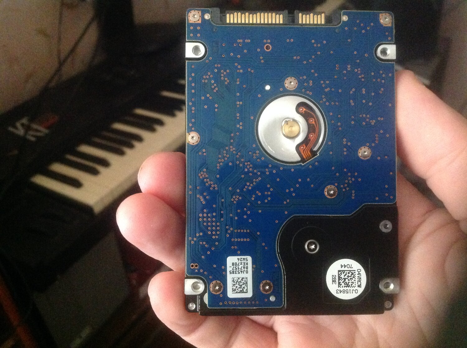 hgst жесткий диск 1 тб для ноутбука, жесткий диск hgst hte547550a9e384, жёсткий диск, hdd hgst z5k320-250, жесткий диск hgst hts721010a9e630