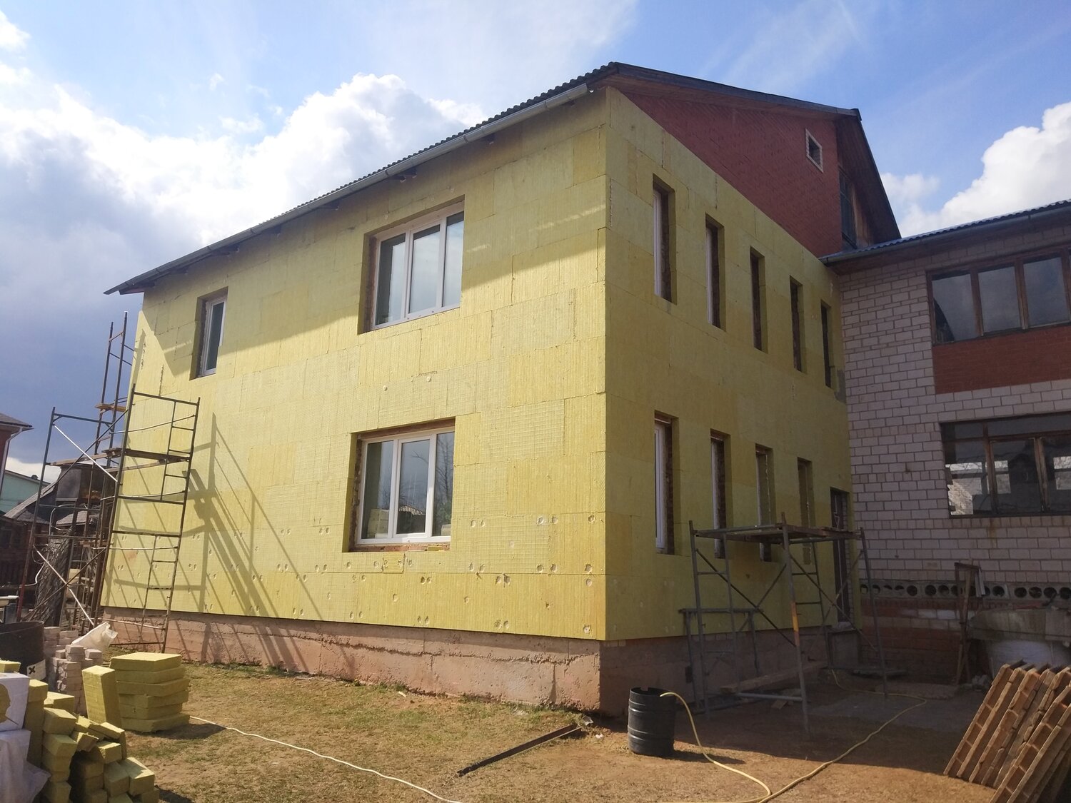 дом, коттедж, каркасный дом, утепление фасада пенополиуретаном, новый дом