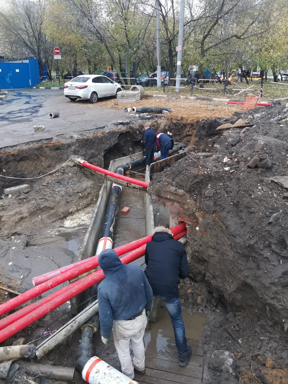 теплотрасса, порыв теплотрассы, теплотрассы летом, теплотрасса в москве, работы на теплотрассе