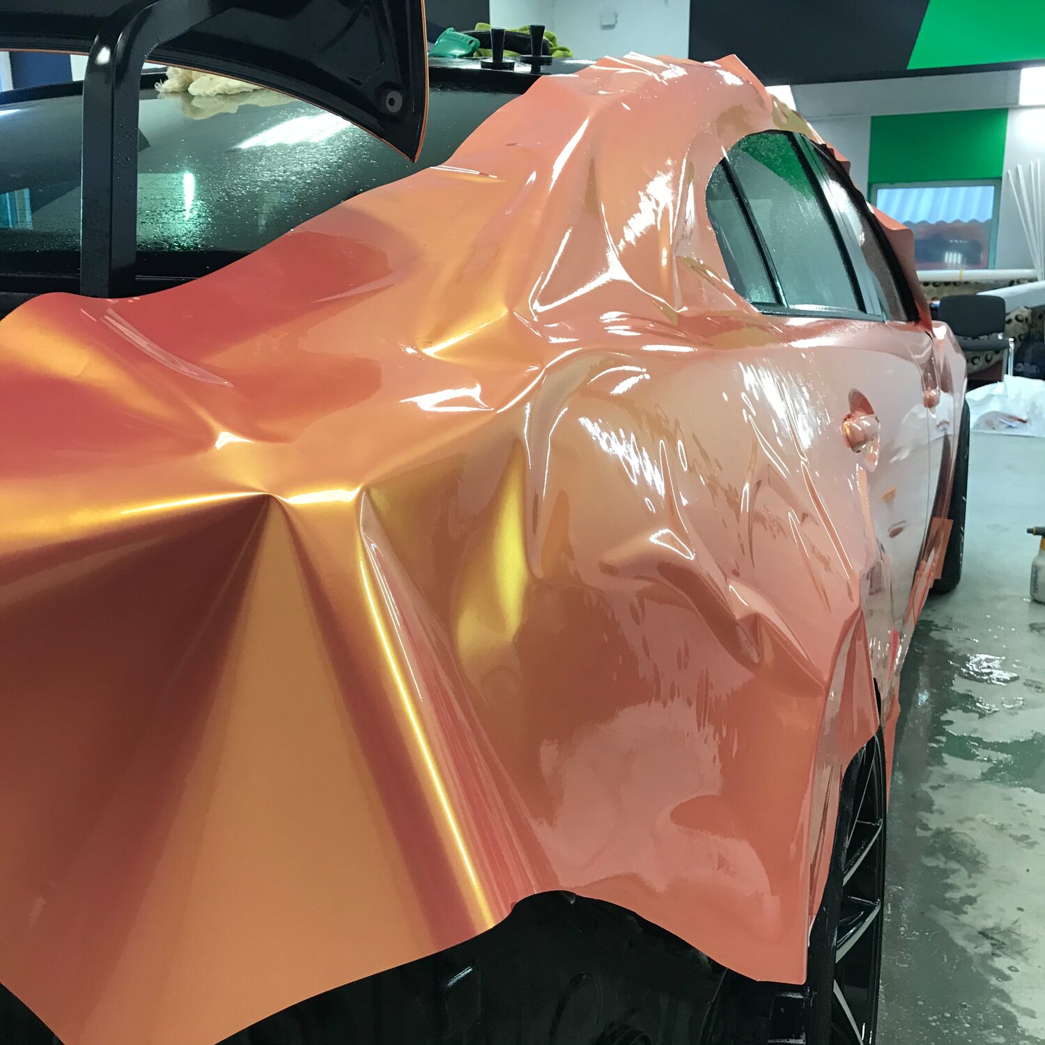 авто, автомобиль, структурная пленка для авто, teckwrap золотой хром, teckwrap amber brown rb10