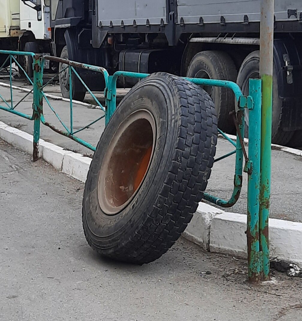 колес, шин, белшина 265/70 r19.5, грузовой автомобиль, шины бриджстоун 185/70 r14