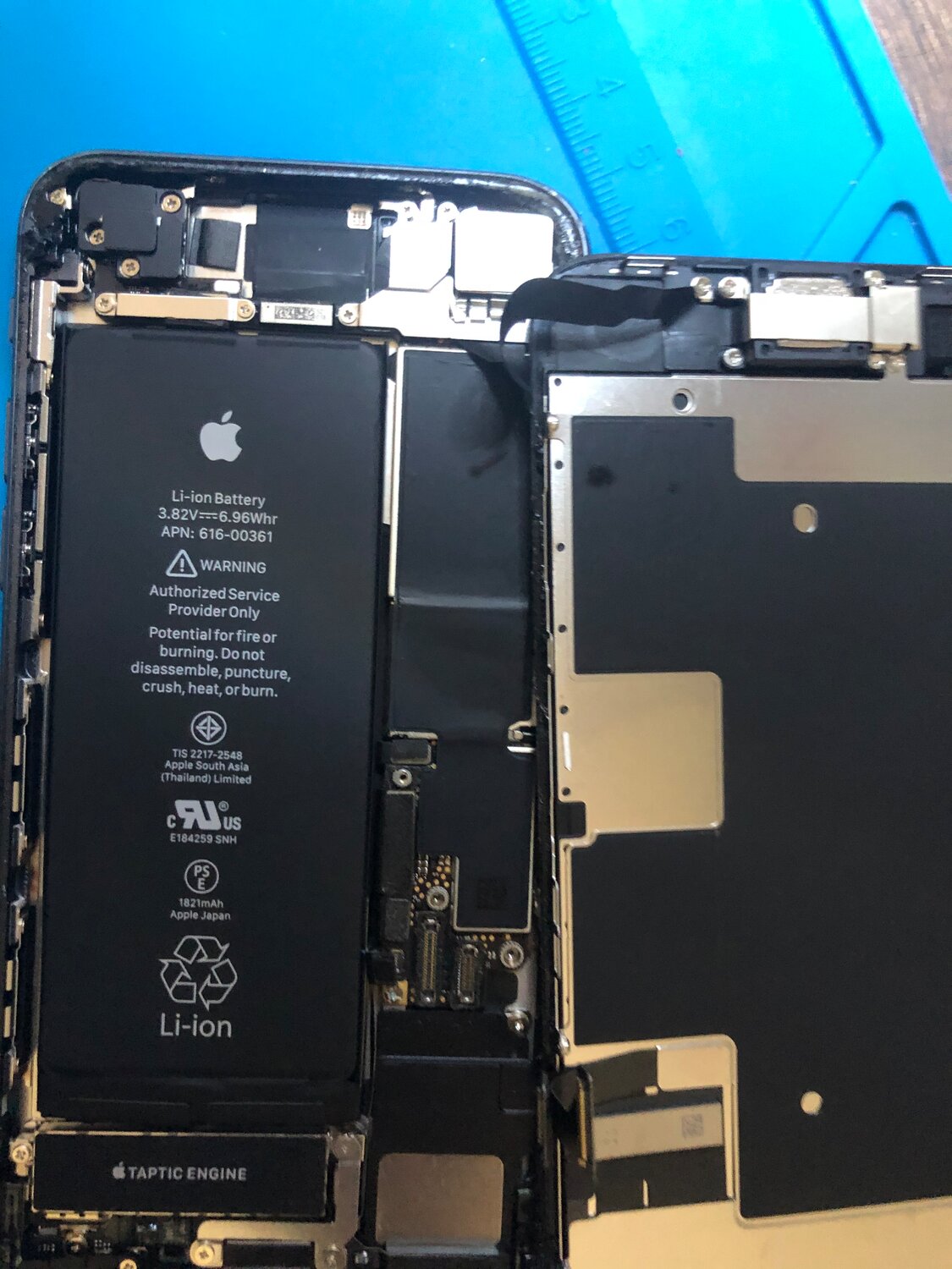 iphone 7 plus внутри, iphone, iphone 8 плата, iphone 7, модуль памяти на айфон 7