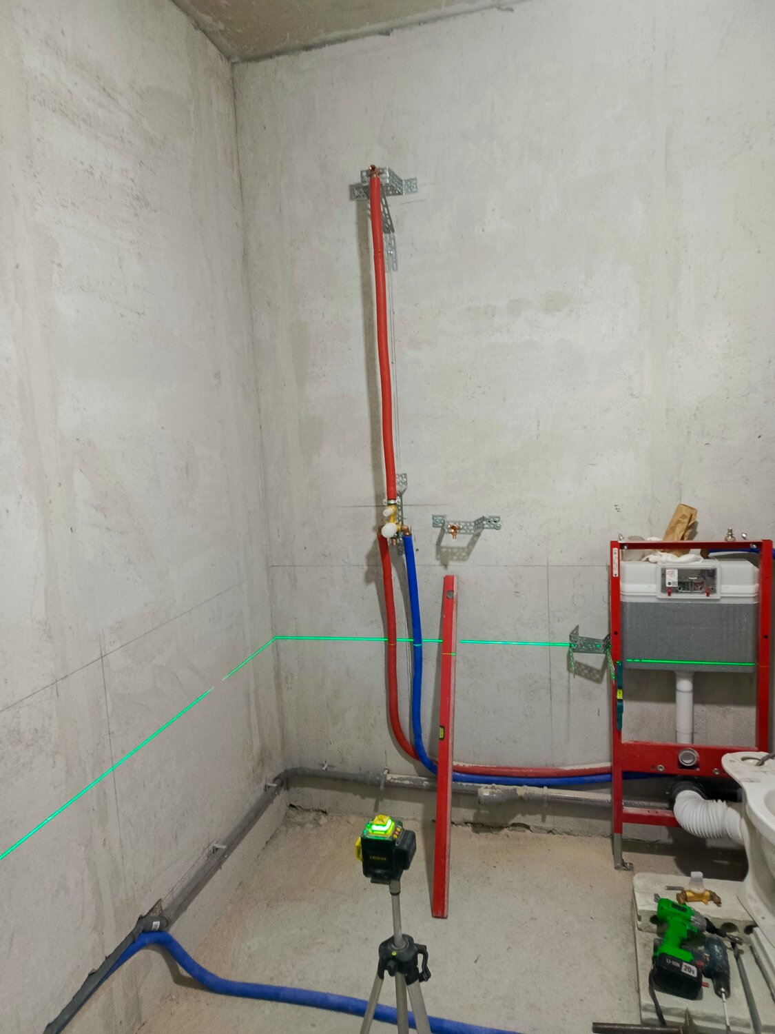 разводка труб, разводка труб водоснабжения, разводка труб в ванной, разводка труб водоснабжения в квартире, монтаж водопровода