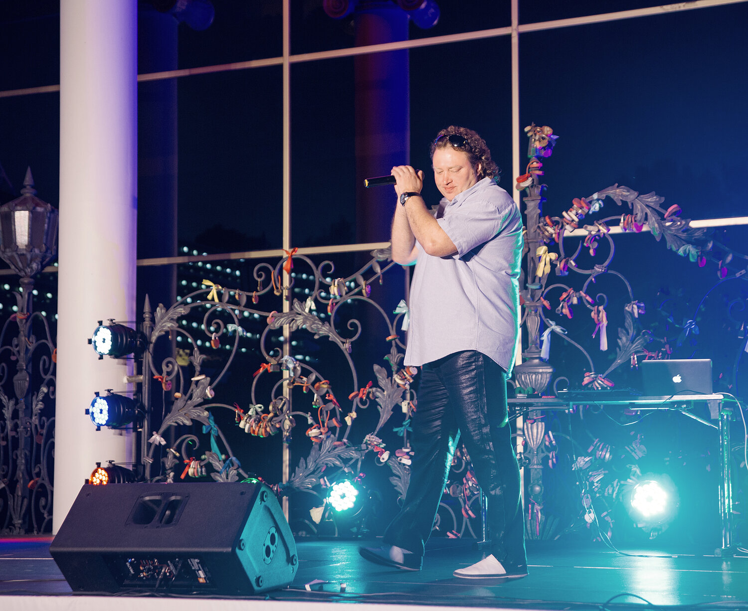 концерт, отель певца, дан балан грэмми, певец, концерты дана балана 2020