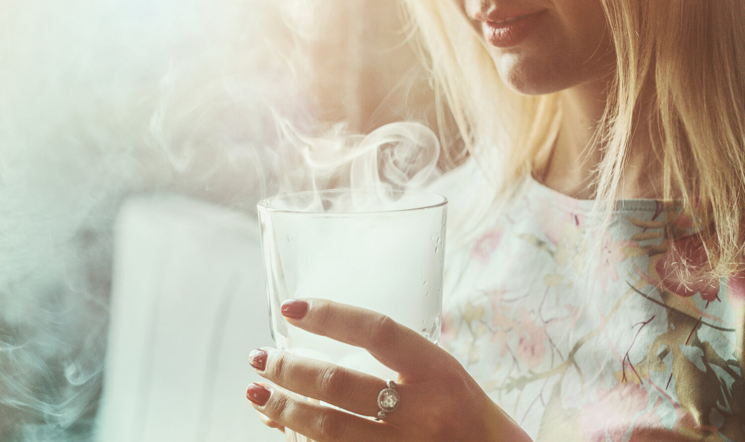 девушка, женщина, блондинка, блондинка в кафе, человек