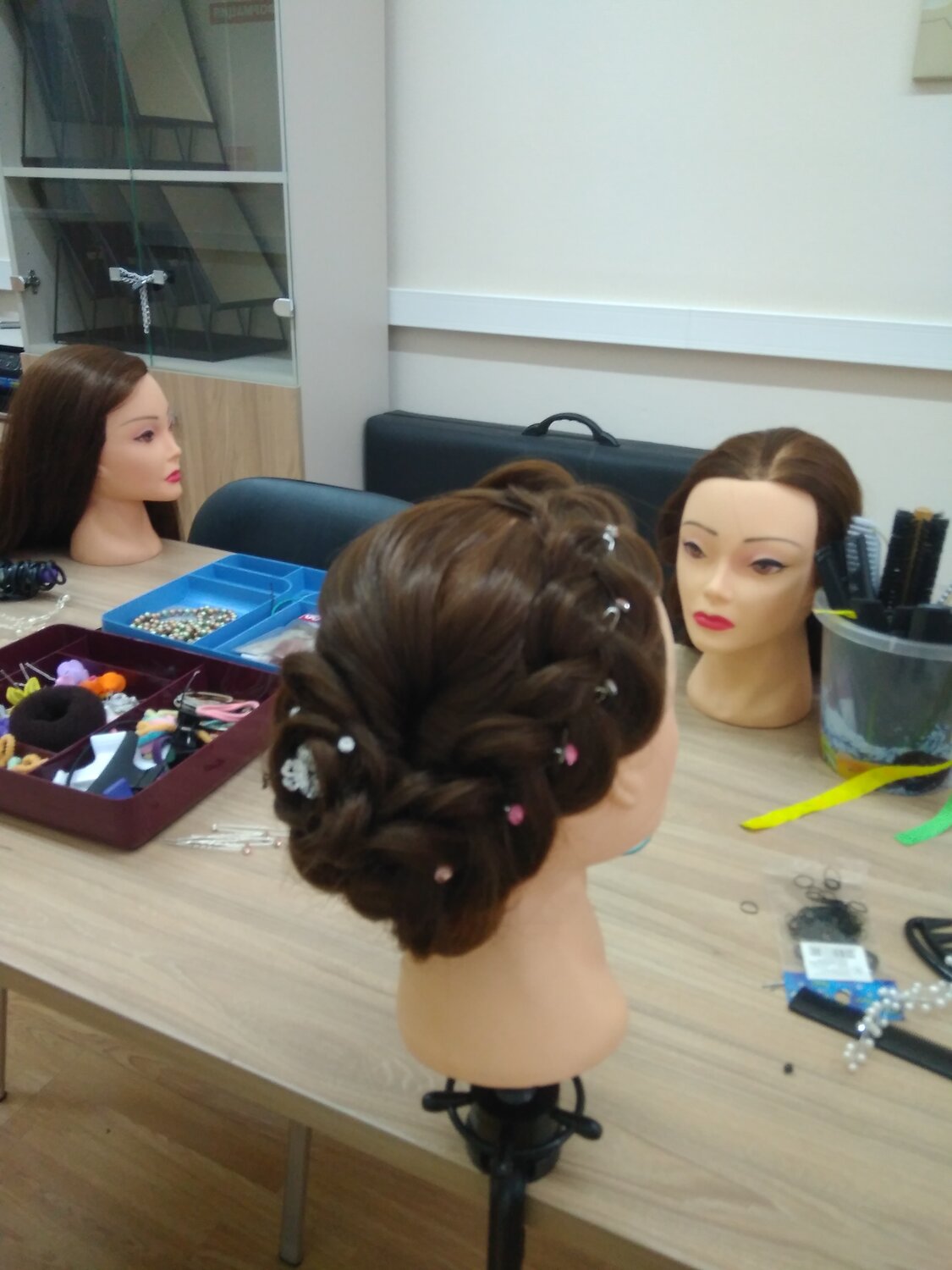 плетение кос, курсы плетения кос в тамбове, мастер класс парикмахерская, прически в парикмахерских, причёска