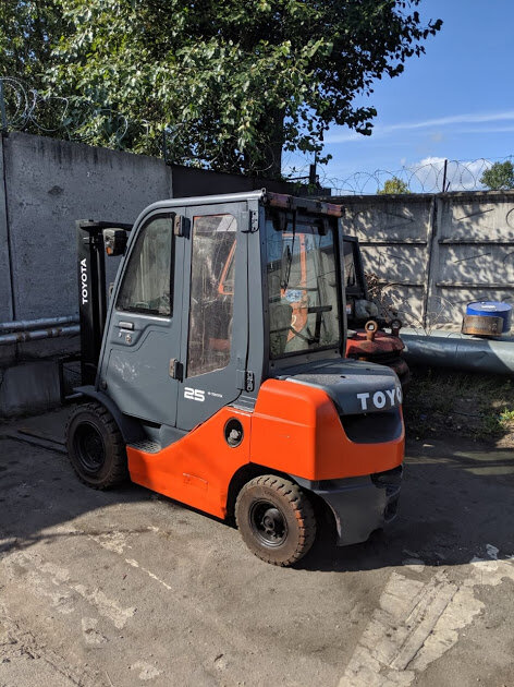автопогрузчик тойота 72-8fdj35, вилочный погрузчик тойота с кабиной, погрузчик вилочный 62-8fd20 toyota, вилочный погрузчик, вилочный погрузчик тойота 1.5 32-8fg15 панель приборов