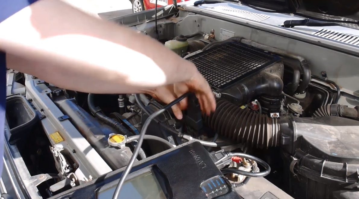 jeep grand cherokee, вебасто на тойота ленд крузер 200 дизель, 4.6 форд экспедишн двигатель, чероки xj 4.0 двигатель, моторный отсек тойота ленд крузер 90