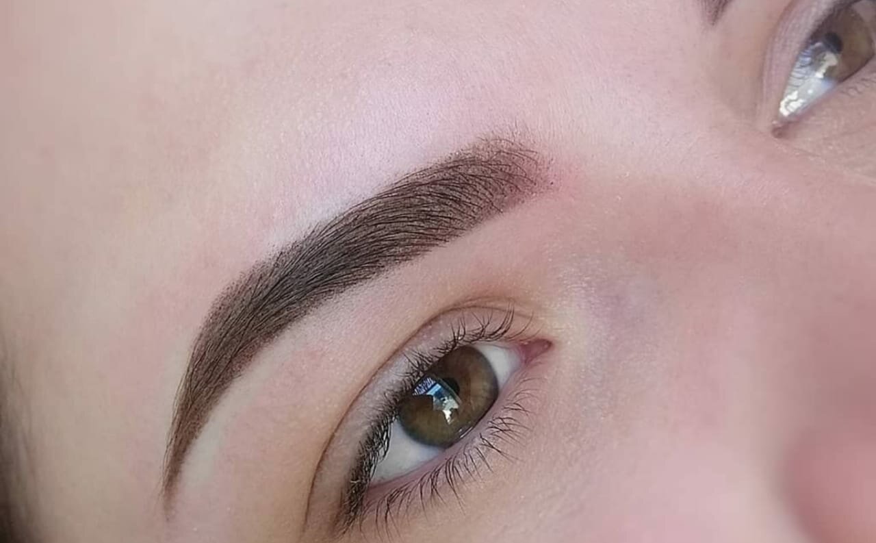 бровь, татуаж, красивая растушевка бровей, напыление бровей, наращивание ресниц