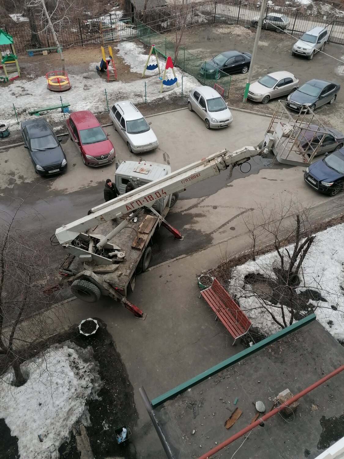 улица, здание, во дворе, машины во дворе девятиэтажка, строительство