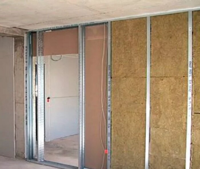 перегородка гкл 150 мм, межкомнатная перегородка из гипсокартона с шумоизоляцией, межкомнатные стены из гипсокартона шумоизоляция, обшивка стен гипсокартоном, каркасная шумоизоляция стен кнауф