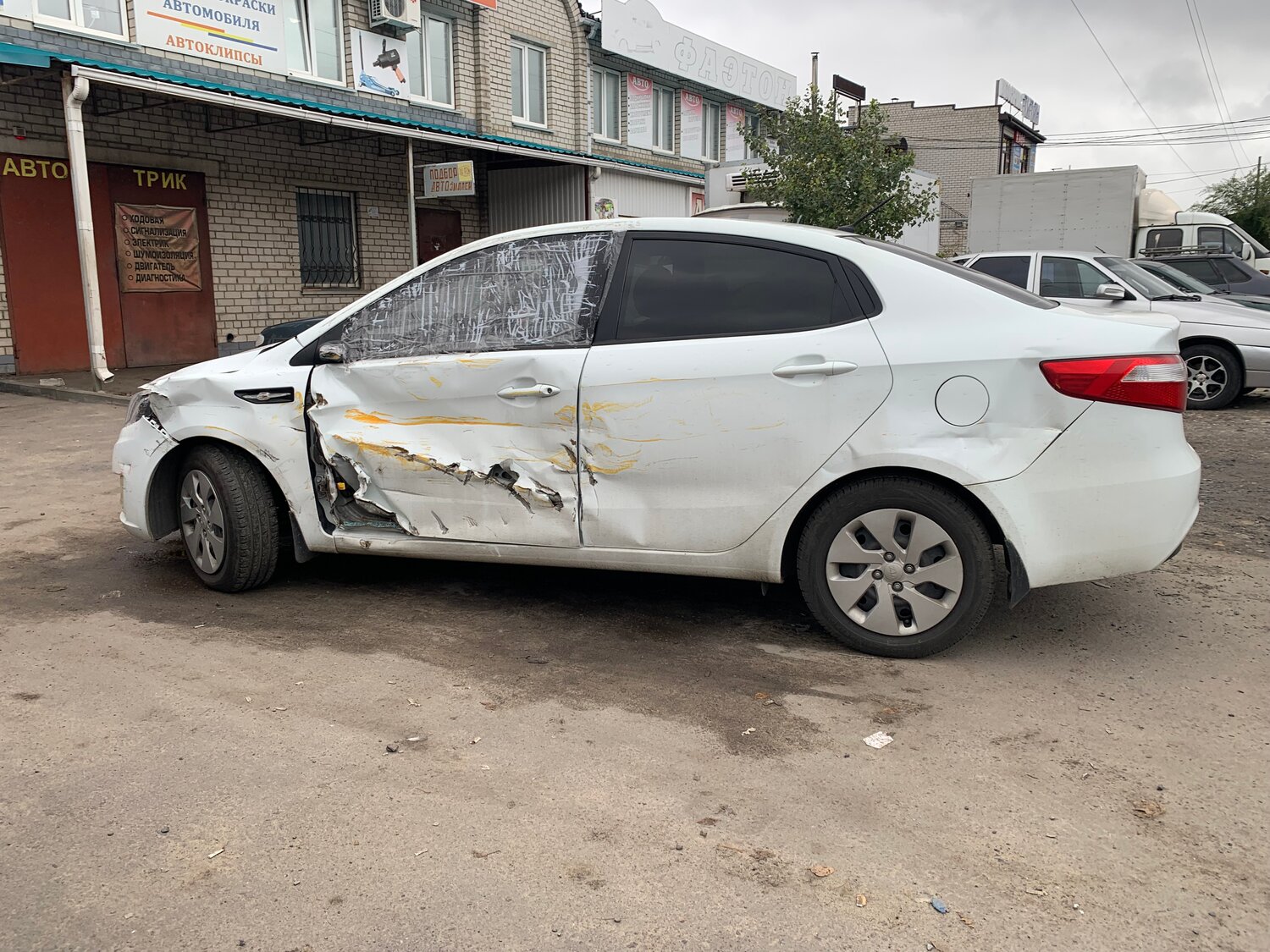авто, автомобиль, kia rio, hyundai solaris, авария череповец kia rio