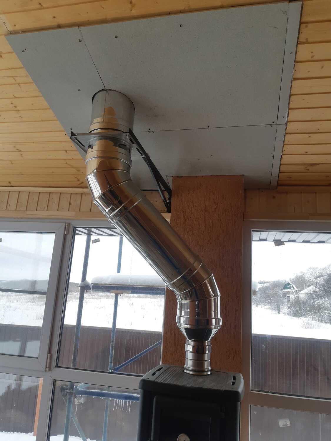 монтаж дымохода, дымоход для газового котла, установка дымохода, дымоход в бане сэндвич труба, сэндвич труба для бани теплов и сухов