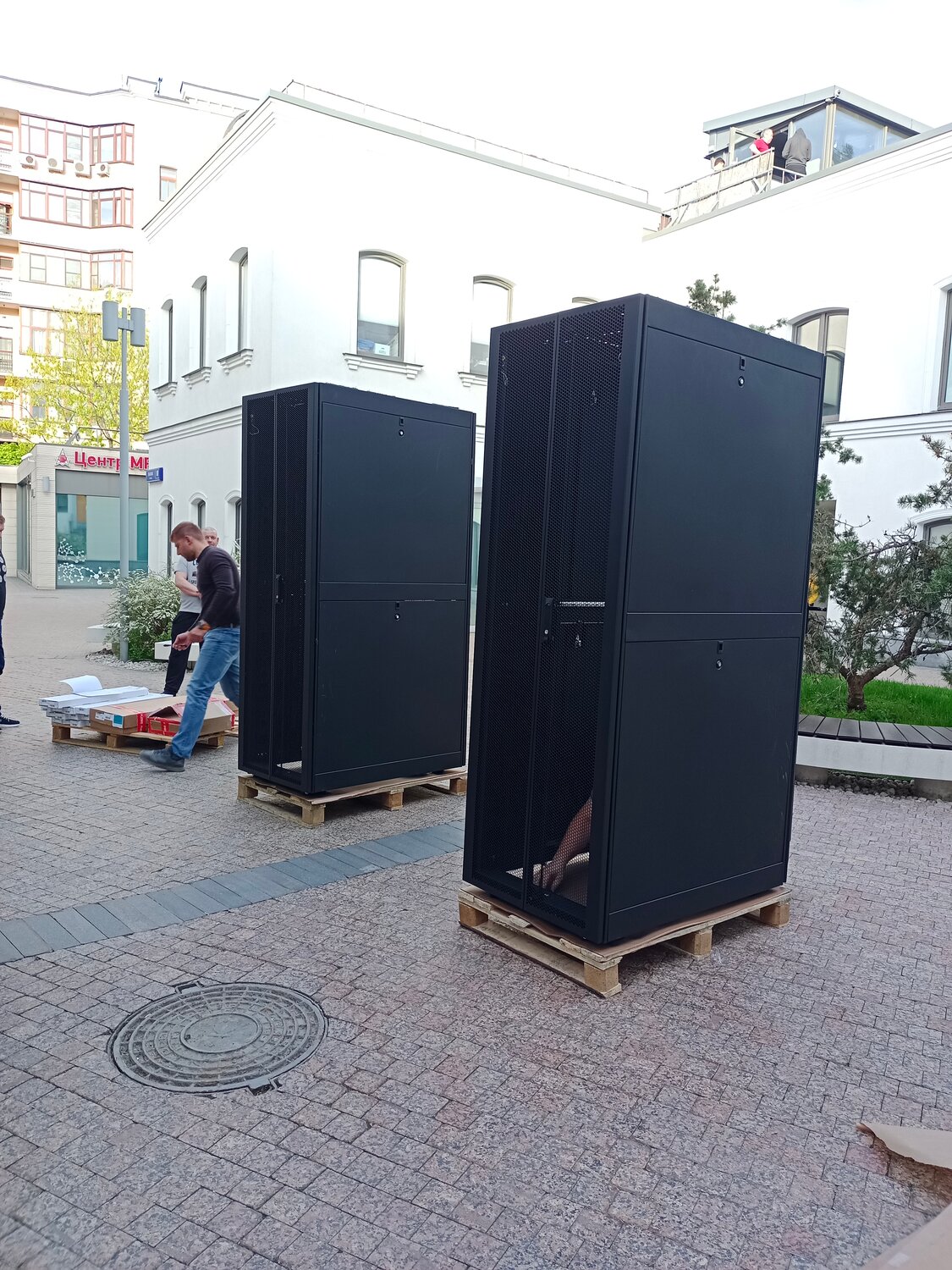lian тепловой насос, тепловой насос, серверный шкаф ibm 42u, серверный шкаф, ısı pompası