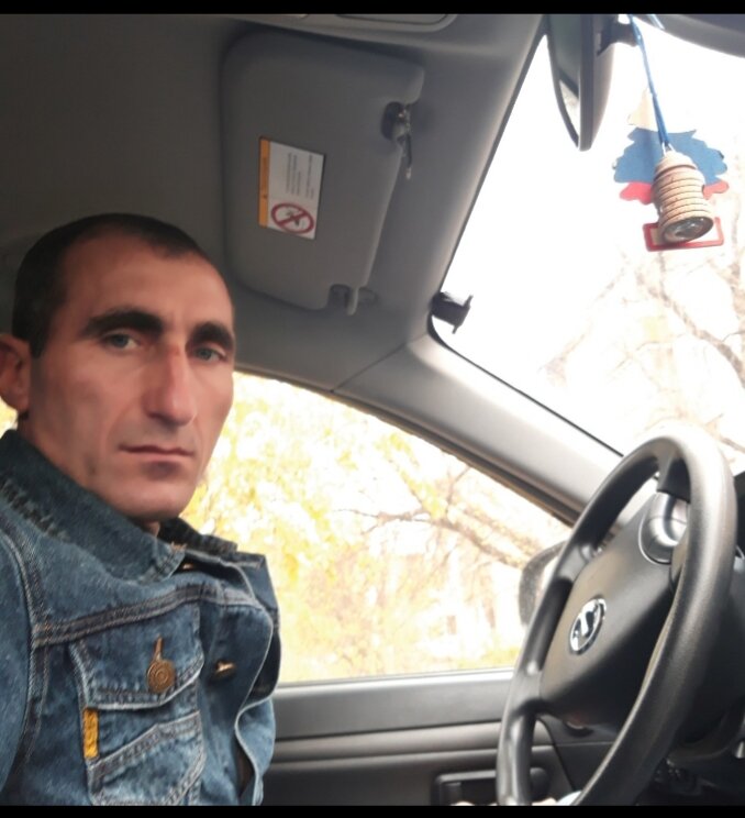Мушег Азеян