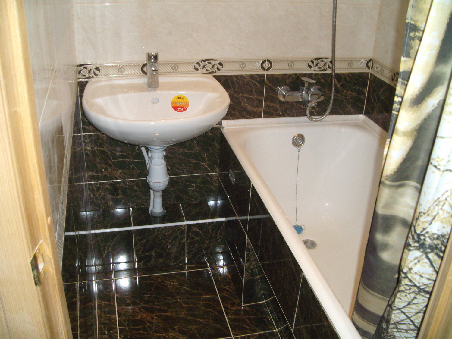 ванная комната, квартира, оздоровительный комплекс «сосны» однокомнатный двухместный дабл, санузел, квартира на сутки в воронеже ленинский проспект 126