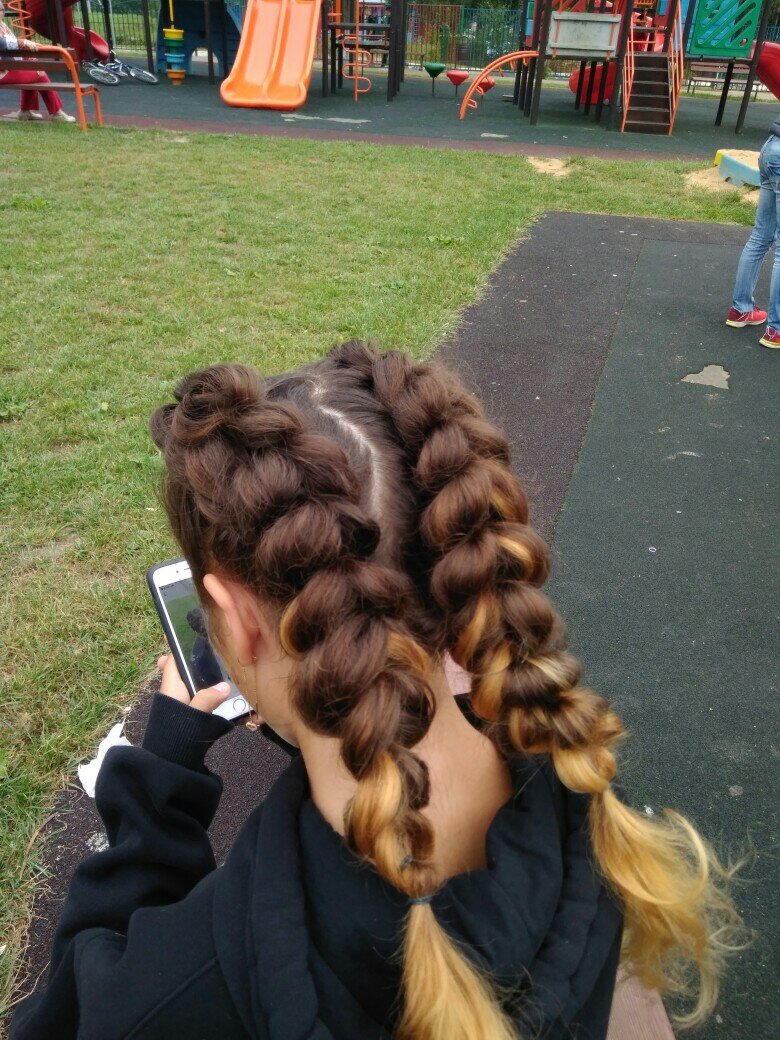 плетение кос, 2 французские косы, французские косы в школу, косички для студентов, косичка
