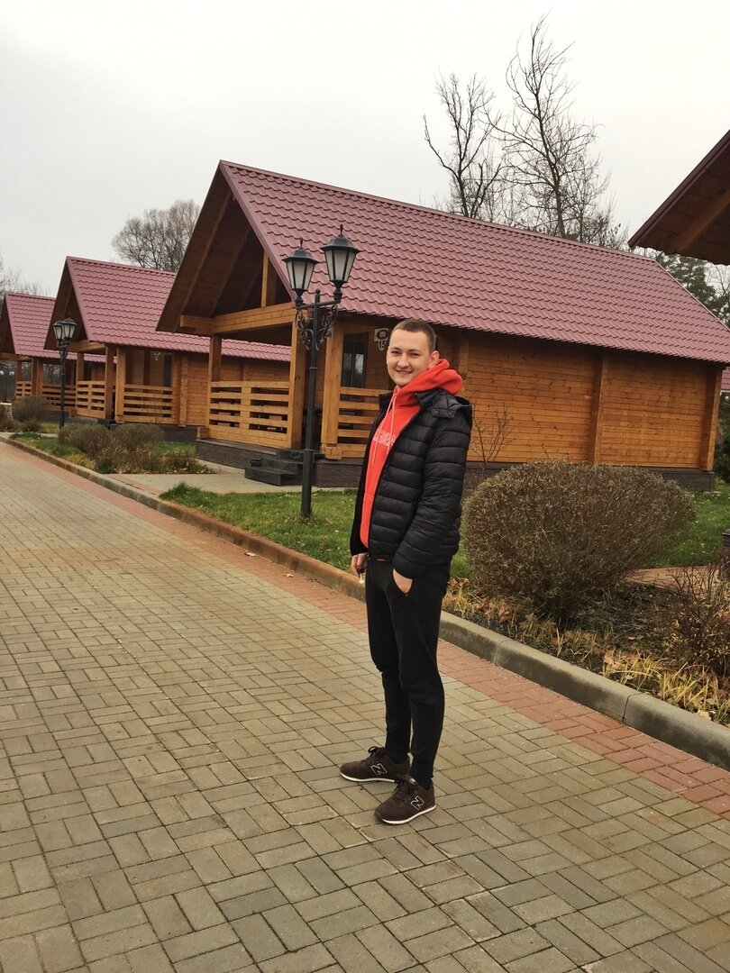 Павел Устименко