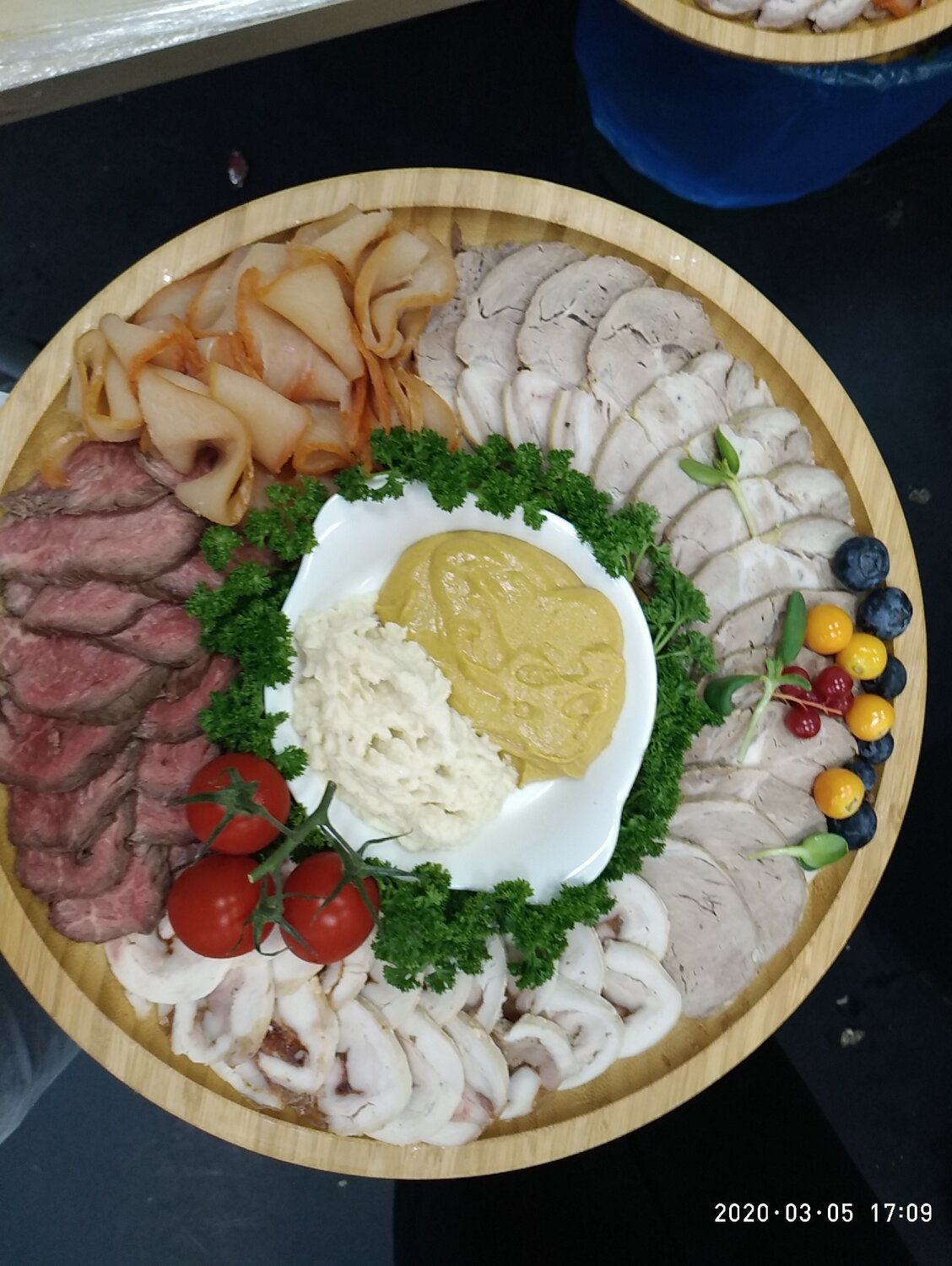 закуска, еда, мясное ассорти, украшения блюд, мясная тарелка