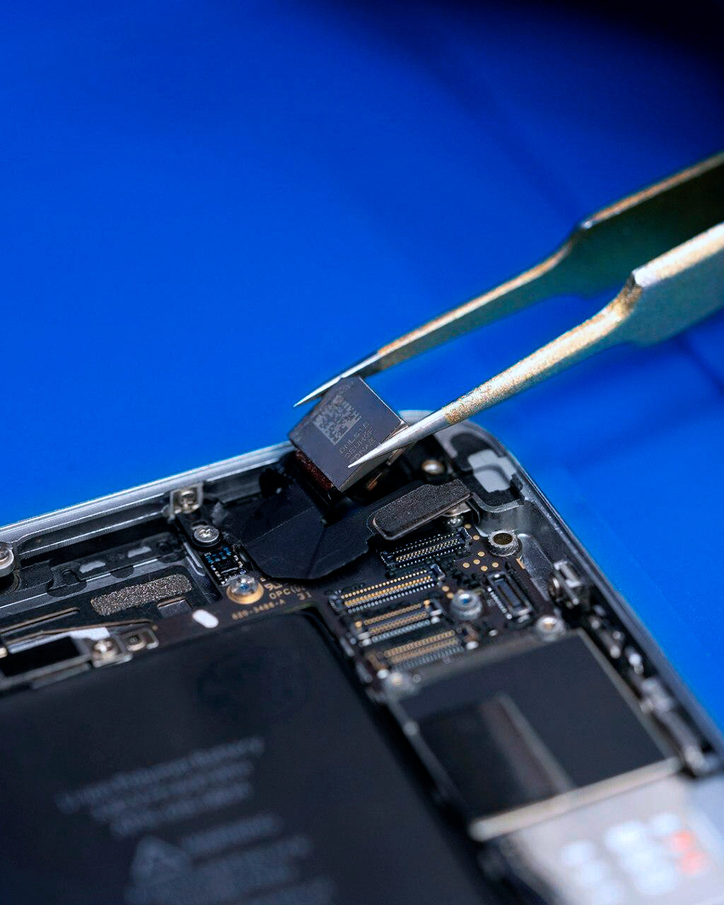iphone 6, модуль связи iphone 6s, камера iphone 6s, iphone 6s camera, замена камеры на iphone 6s