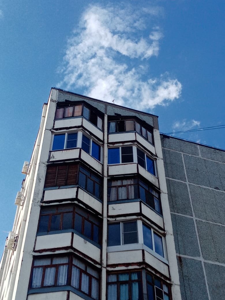 застеклить балкон с пожарной лестницей, балкон, жилой комплекс, многоквартирный дом, многоэтажка башня