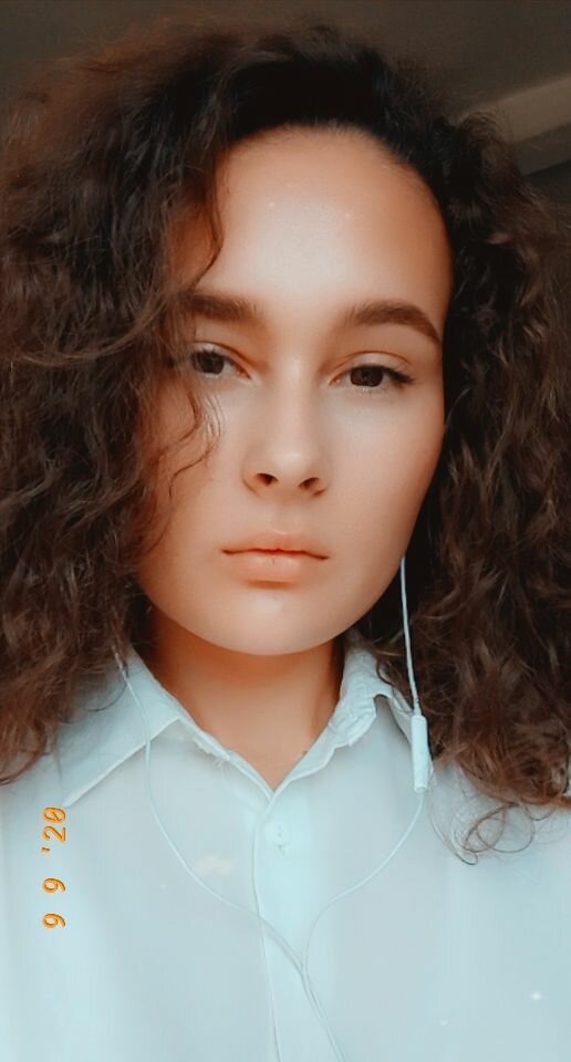 Лиза Лукина