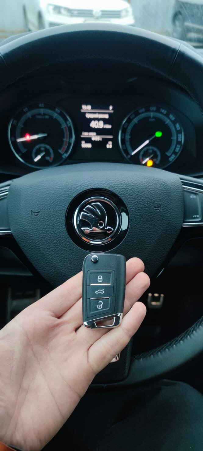 авто, автомобиль, радиоключ октавия, панель приборов skoda octavia a7, škoda octavia