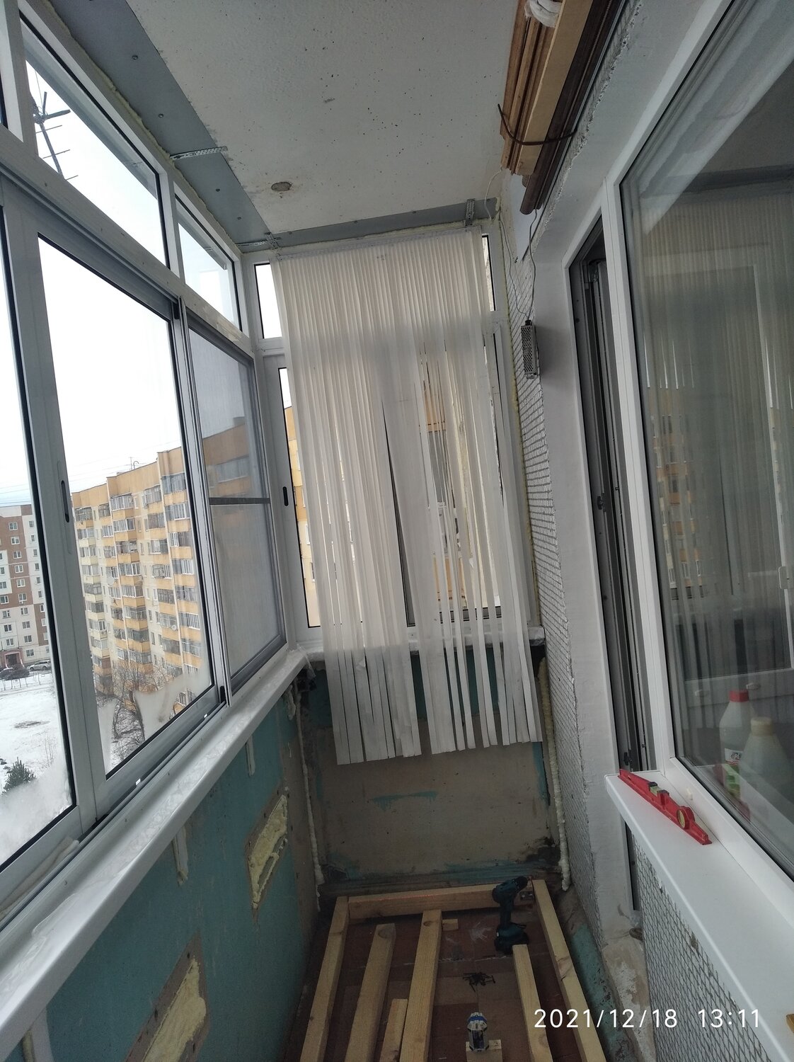 остекление балконов, отделка балкона, остекление балконов внутри, каркас балкона в хрущевке, отделка балкона в хрущевке