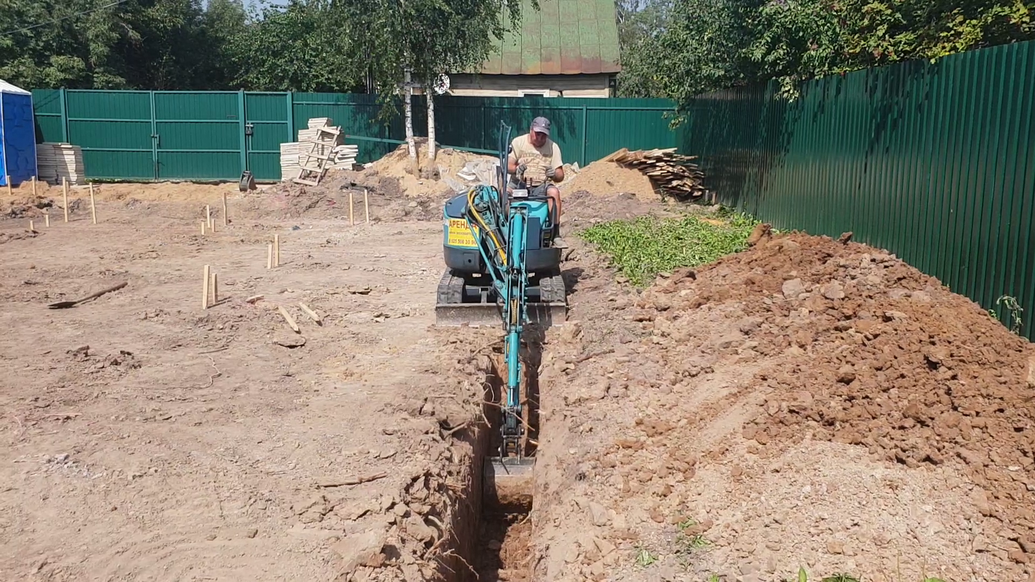 копка траншей, мини экскаватор копка траншеи под воду, копка котлована под фундамент, траншея под фундамент, копать траншею
