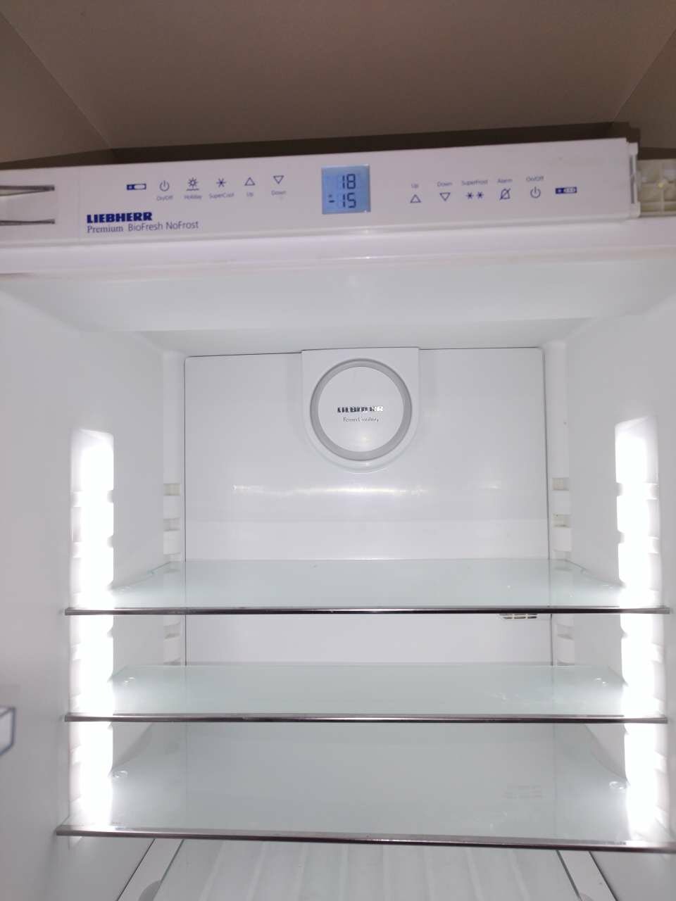 холодильник liebherr, встраиваемый холодильник liebherr, холодильники liebherr gp 2733, холодильник liebherr cn 3803, холодильник liebherr задняя панель