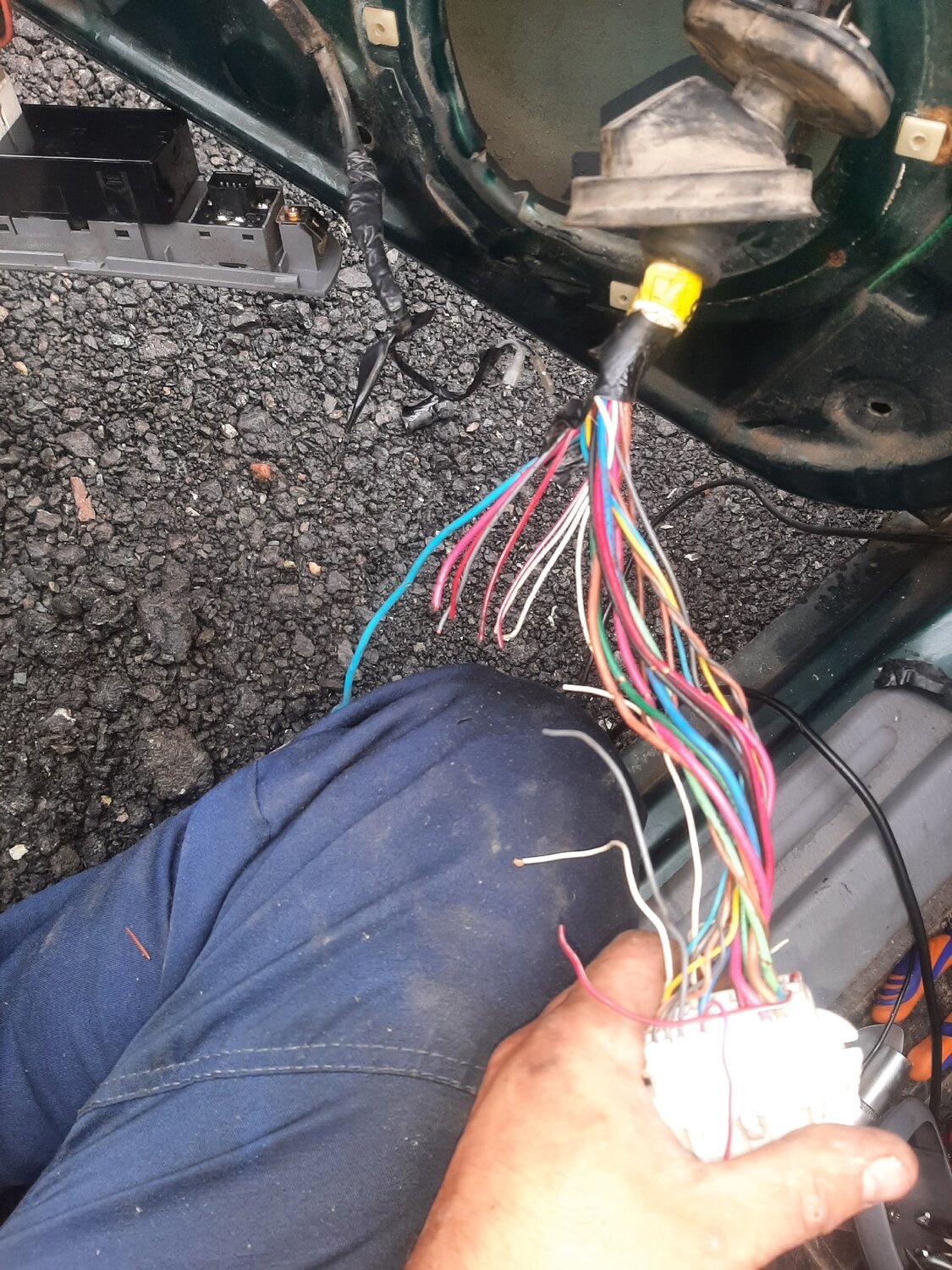 коса проводов водительской двери форд транзит 2016, реле сигналки ваз 2114, проводка, ваз 2115 проводка водительской двери, установка сигнализации