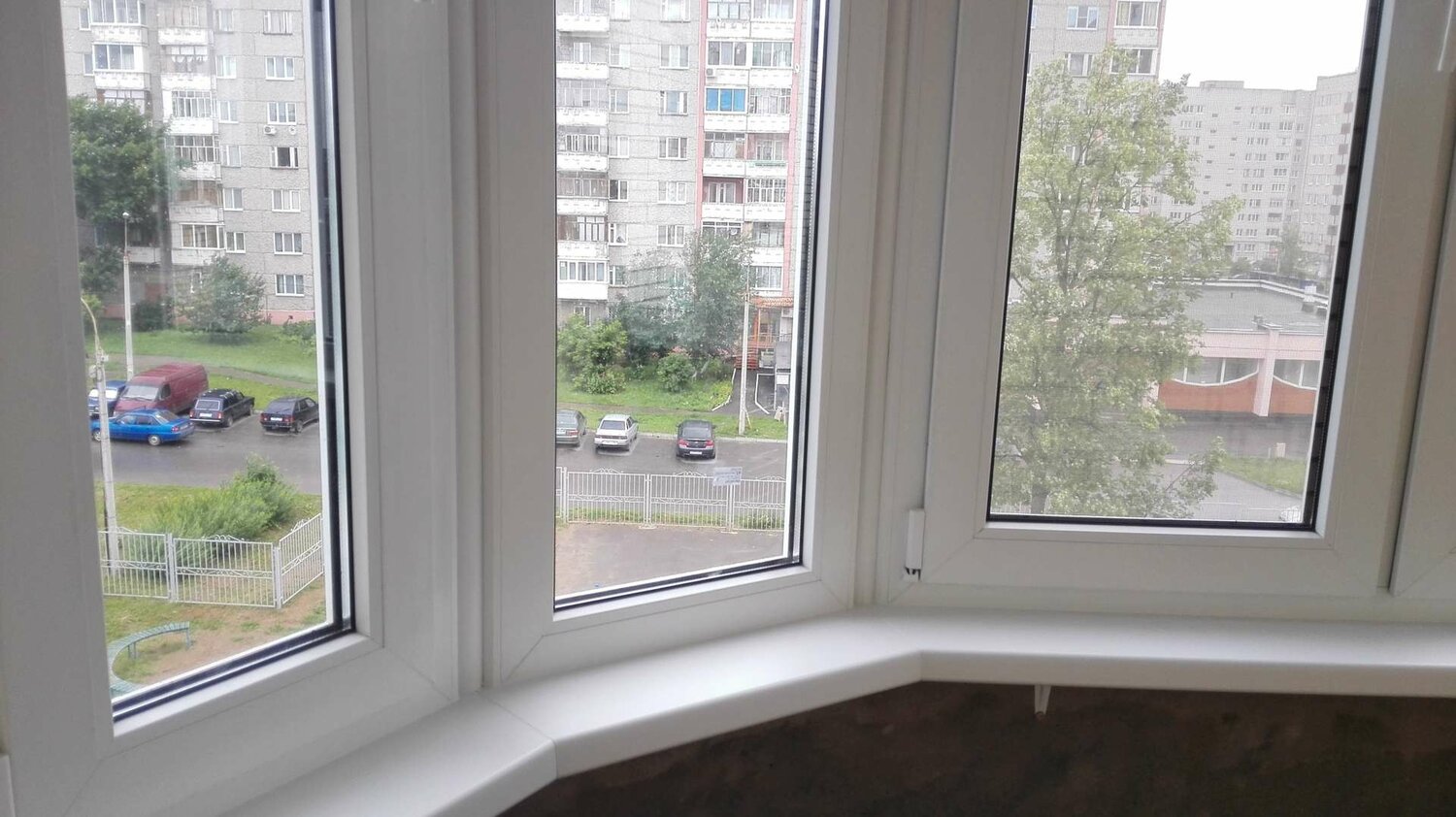 окна рехау эркерные, эркерный балкон 137, пластиковое окно, остекление балконов и лоджий, alutech остекление балкона