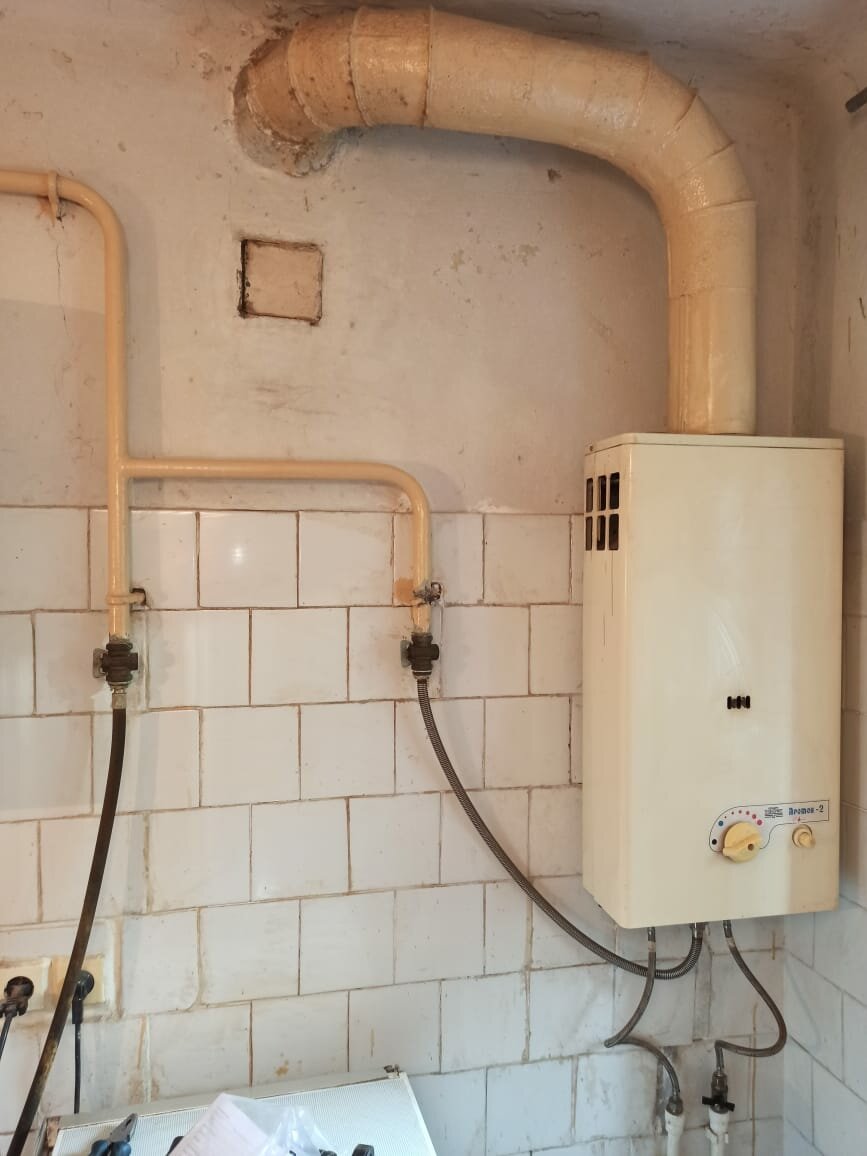 разводка газовой колонки в квартире, дымоход для газовой колонки 112.5, карман для газовой колонки, газовая колонка, газовый котёл