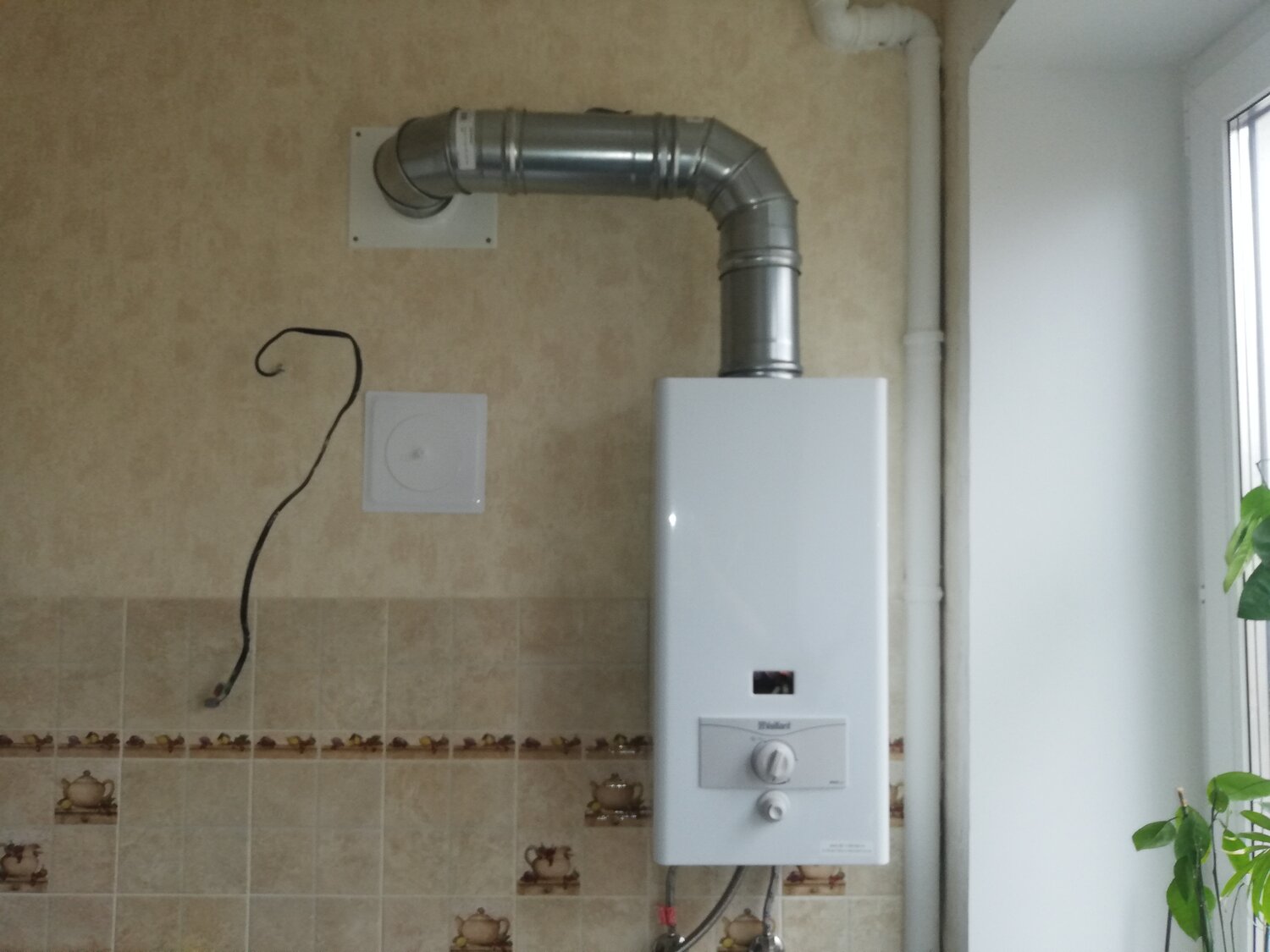 газовая колонка нева 6011 дымоход, дымоход для газовой колонки ф 80 мм, дымоход для настенного газового котла, газовая колонка, расположение котла и газовой колонки