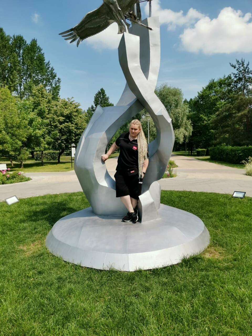 сквер отрадное журавли, памятник, памятник відданості, скульптура, сквер отрадное москва