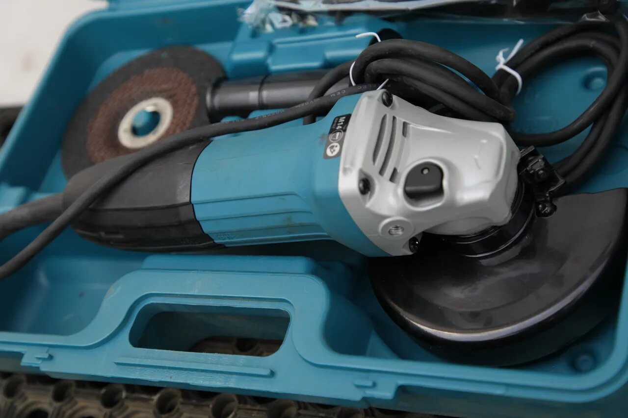 ушм makita ga5040, makita 9558hnk6, makita 9558hnr, makita 9554nb, makita ga9020s
