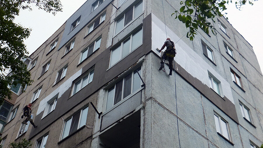 мокрый фасад панельный дом, теплоизоляция панельных домов, утепление фасада 9 этажного дома, панельное домостроение, утепление фасада альпинистами