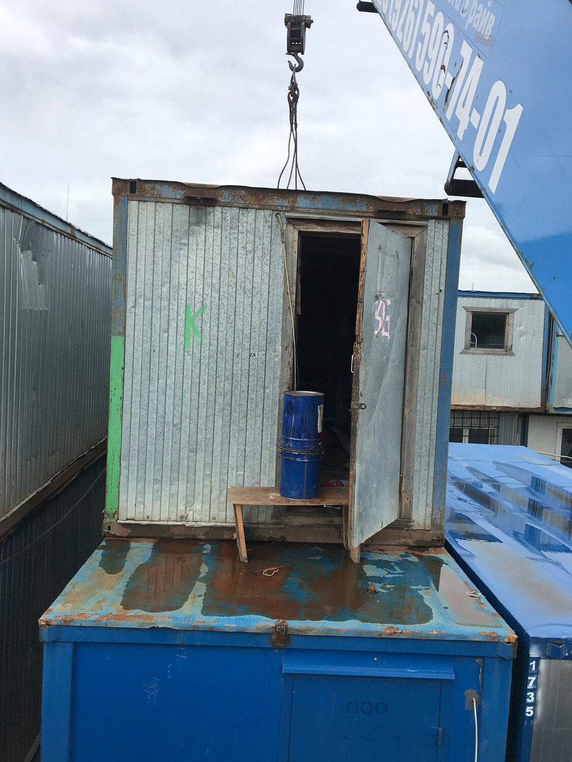 бытовка, бытовка строительная, бытовка для охраны б/у, блок контейнер, ржавый вагончик бытовка
