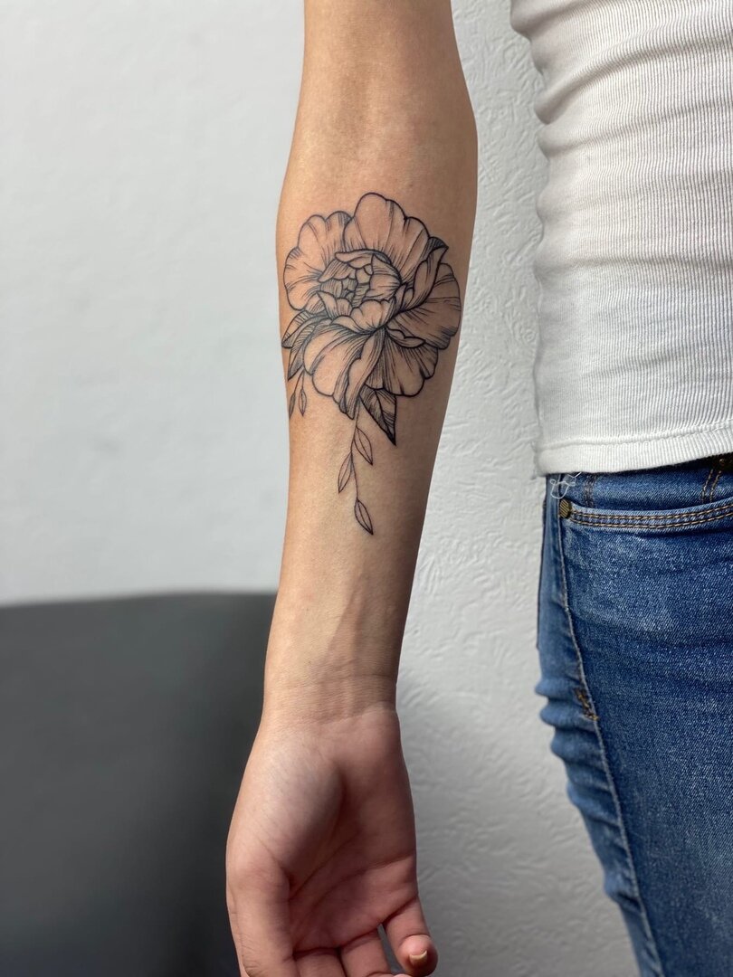 tattoo, татуировка, тату цветы на руке, тату на руке для девушек, тату дизайн