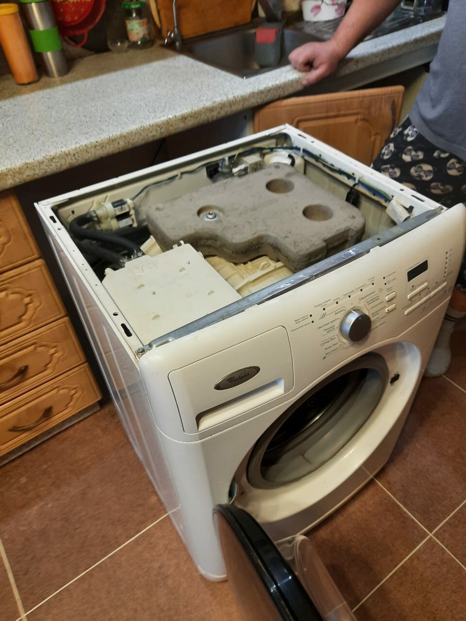 бытовая техника, стиральная машина, стиральная машина bosch wlk 2427 s, техника, стиральная машина хотпоинт аристон разборка