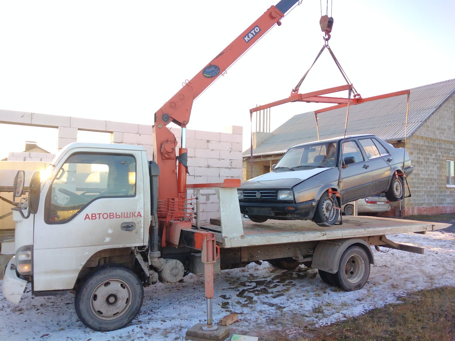 эвакуатор 5т, спецтехника автовышка, автовышка hyundai 28 метров, манипулятор исузу 5 тонн эвакуатор, манипулятор эвакуатор юник10м