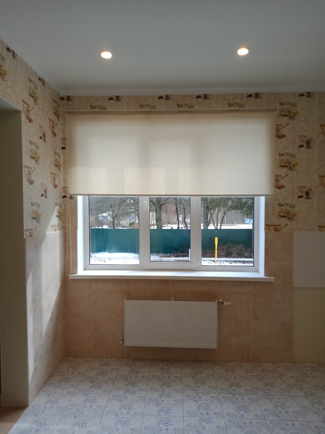 рулонные шторы, рулонные жалюзи свободновисящие, рулонные шторы в зал с балконным, рулонные шторы 2 шт система лвт, крепление рулонных штор на балкон