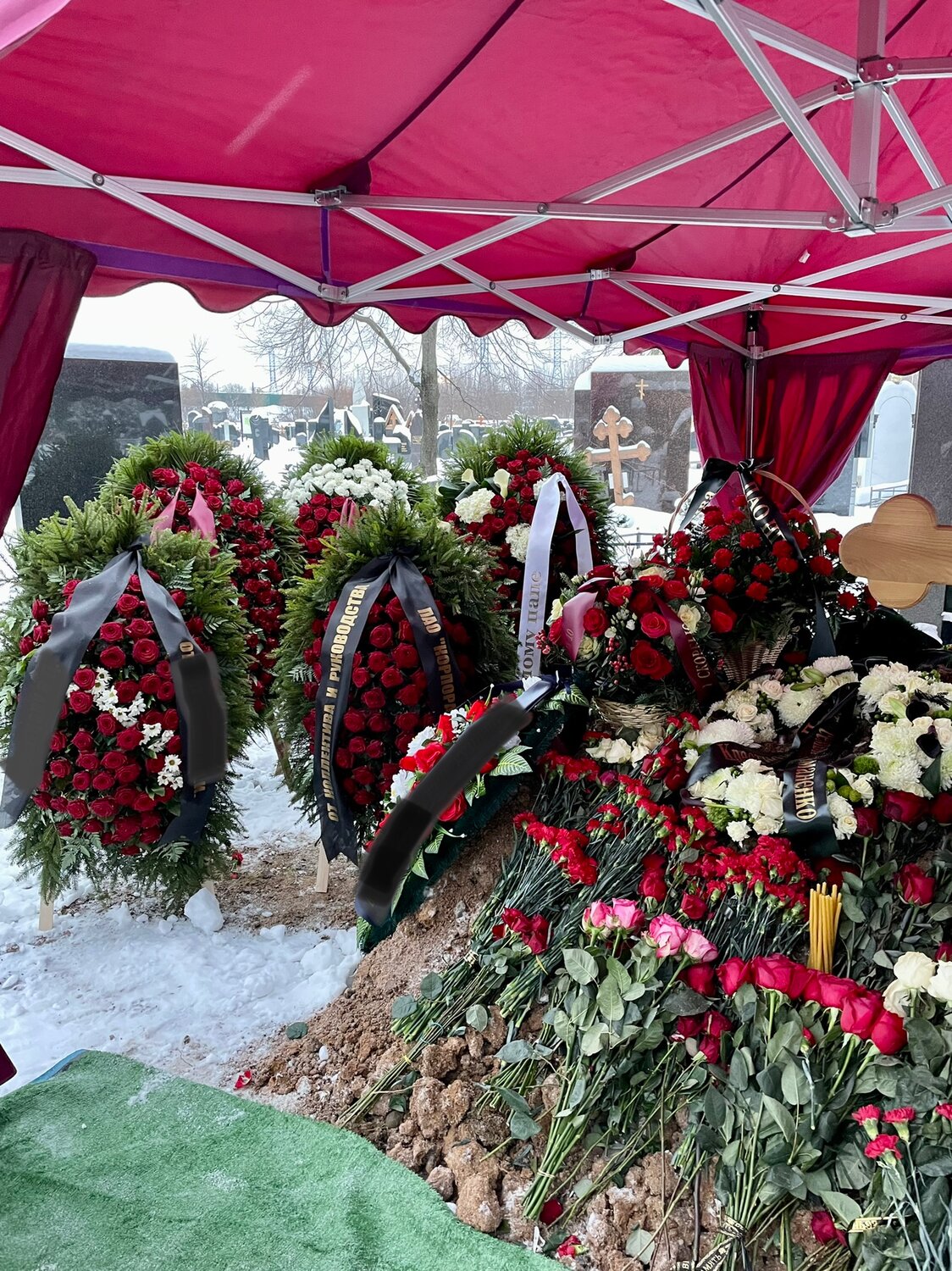 могила михаила зеленского, василий лановой новодевичье кладбище, похороны, могила василия ланового на новодевичьем кладбище, могила