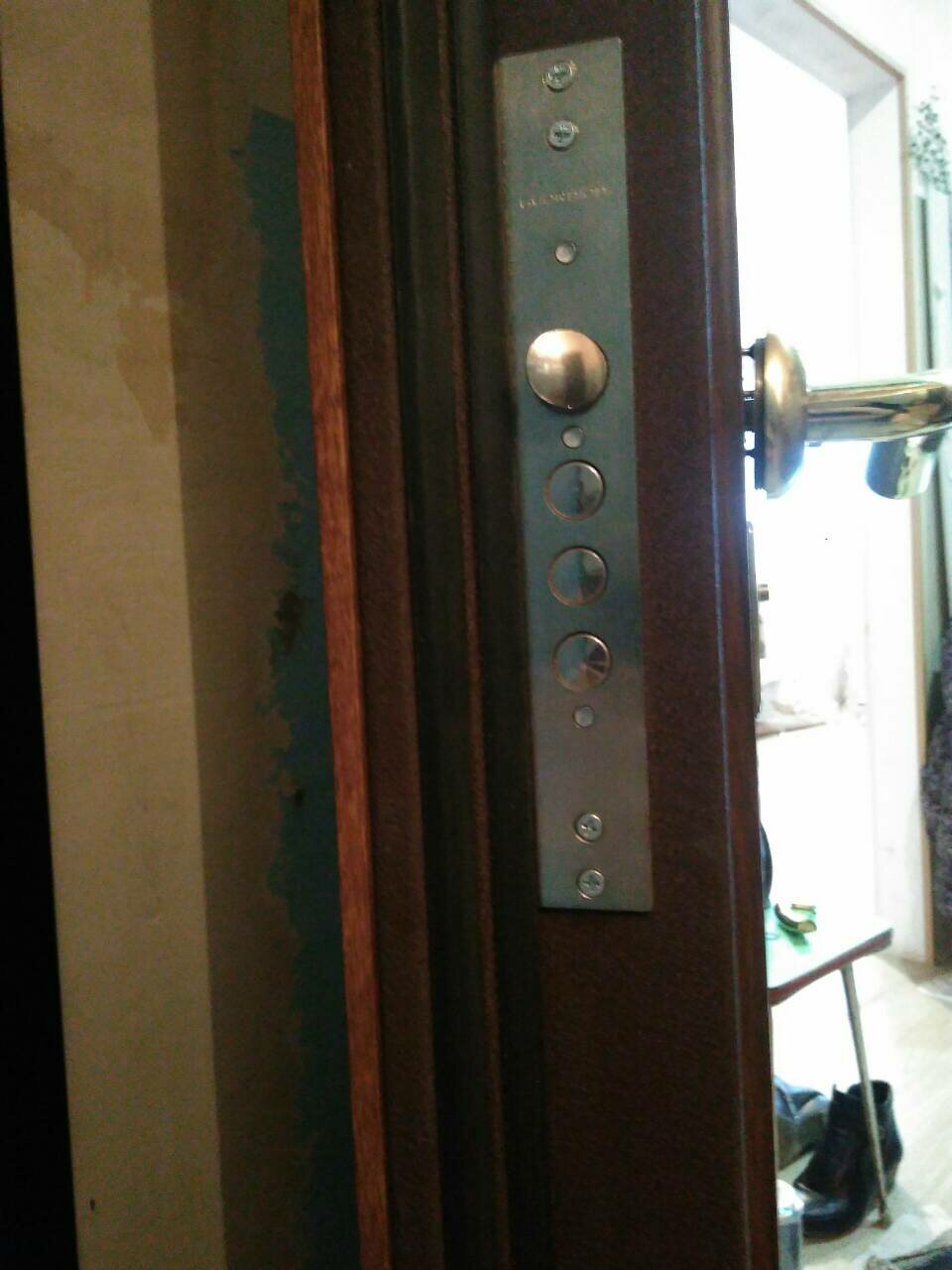 замки для входных металлических дверей superlock, замок во входную дверь zetta, замок железной двери торекс, замок на входную дверь на заклепках, замок железный