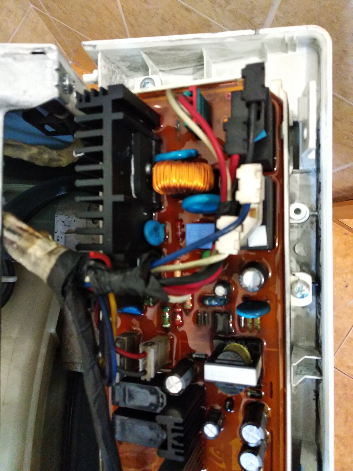 компьютерный блок питания, деталь, электроника, блок питания fsp group everest 88plus 700w, chieftec gps 450aa-101a
